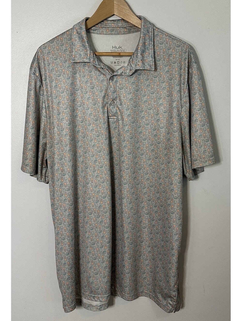 Huk Gear Pursuit Grey Performance Fishing Polo Cocktail Themed Size 2X EUC.